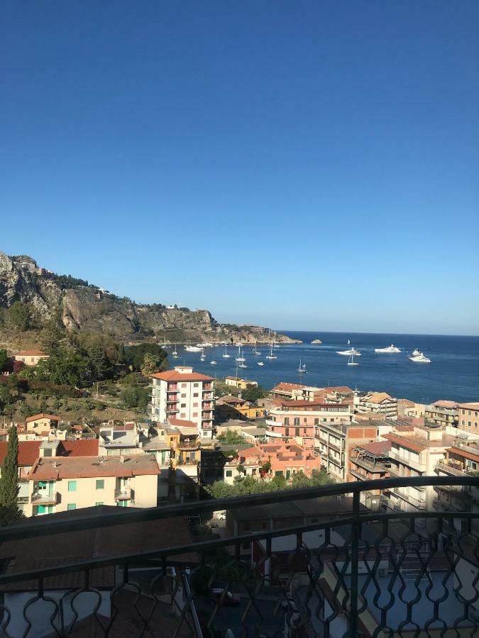 Baia Taormina Apartment Джардини Наксос Екстериор снимка
