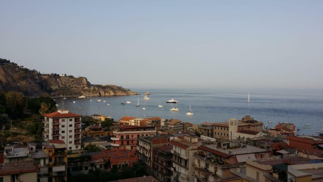 Baia Taormina Apartment Джардини Наксос Екстериор снимка